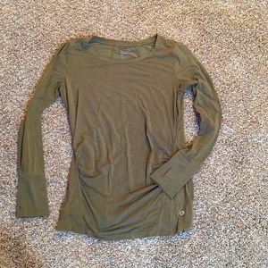 Gap Fit Breathe Maternity Long sleeve Sz M